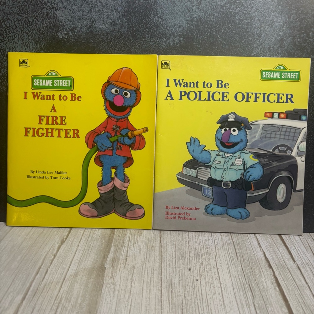 Lot of 2 - Sesame Street I Want To Be Fire Fighter/ Police Officer